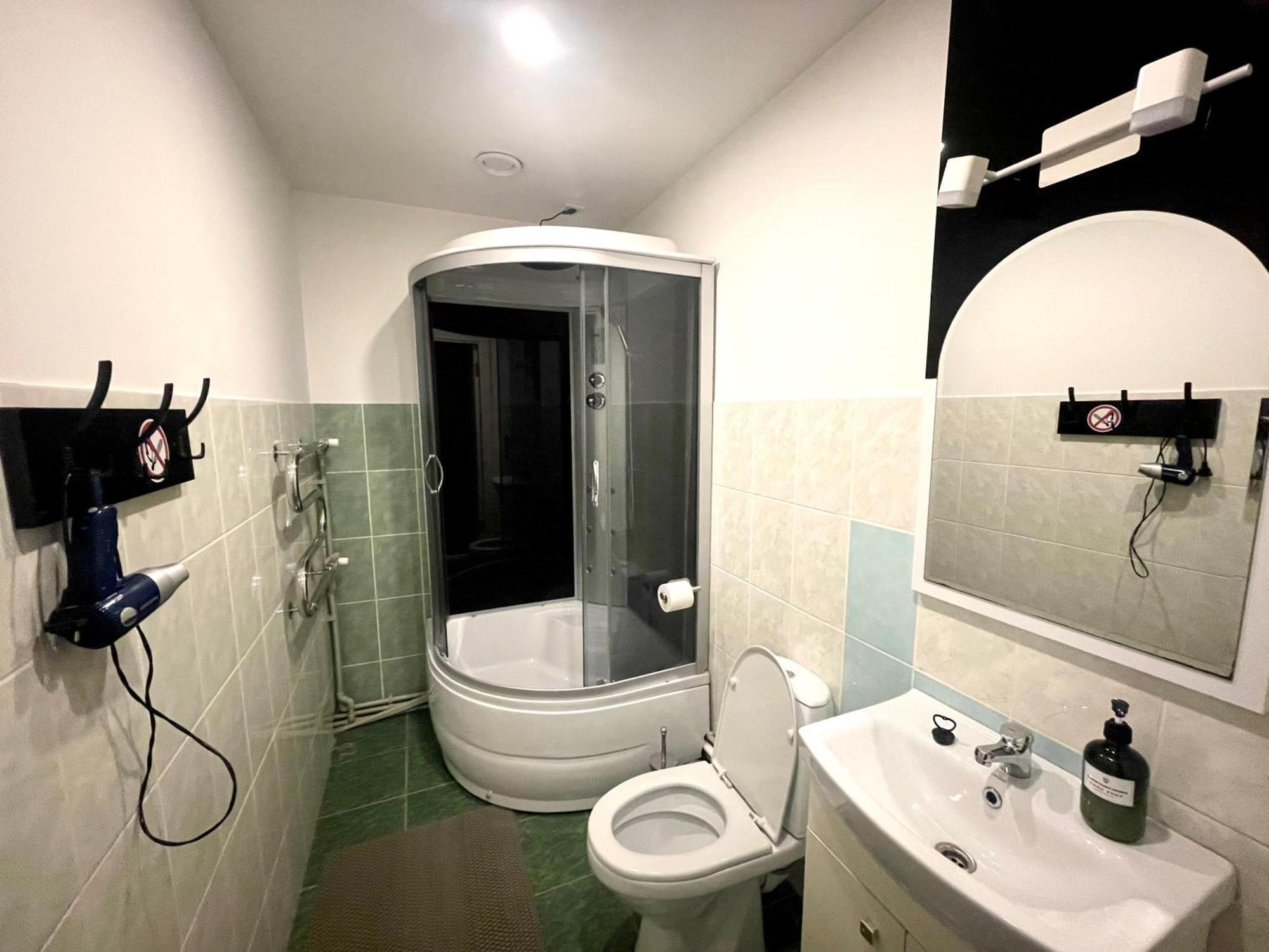 Central Hostel Елгава Экстерьер фото